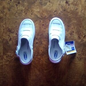 NWT Dr. Scholls New Stride Rite White  Shoes